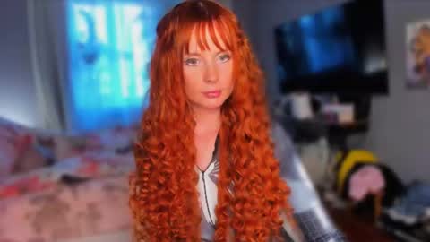 Snapshot of klementinagirl chatting on 06-27-26, 06:35 Klementinafanslyklementina6661 online show from 06-27-26, 06:35