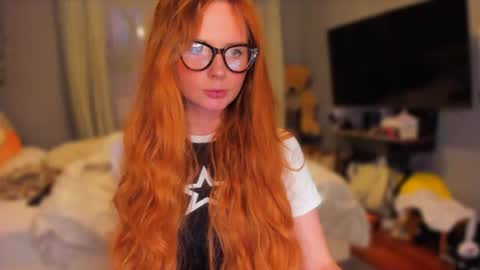 Snapshot of klementinagirl chatting on 07-26-26, 07:10 Klementinafanslyklementina6661 online show from 07-26-26, 07:10