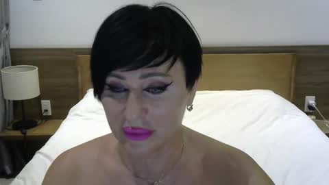 Snapshot of kleo901854860422 chatting on 06-27-26, 01:50 kleo901854860422 online show from 06-27-26, 01:50