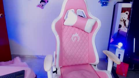 Kloe online show from 03-06-26, 04:53