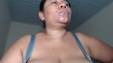 Snapshot of kloe_boobs chatting on 02-01-25, 07:57 Kloe online show from 02-01-25, 07:57