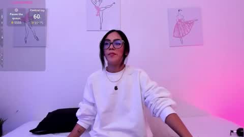 klohe Williams online show from 12-20-25, 12:34