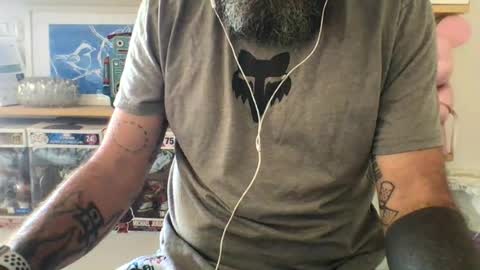 Snapshot of knicker76 chatting on 08-09-26, 07:35 knicker76 online show from 08-09-26, 07:35
