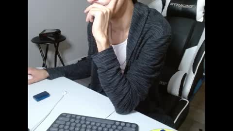 Snapshot of knkysubtwnk chatting on 02-19-26, 11:28 bttmtwink online show from 02-19-26, 11:28