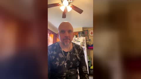 Snapshot of knotdaddy1983 chatting on 03-29-26, 04:18 knotdaddy1983 online show from 03-29-26, 04:18