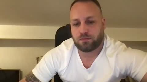 hugo online show from 11-11-25, 01:05