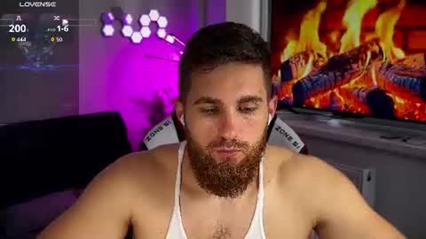Snapshot of kochka25 chatting on 06-19-26, 09:57 Sweet boy online show from 06-19-26, 09:57