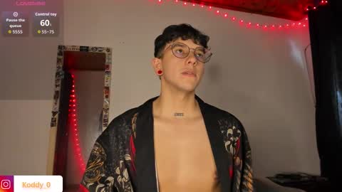 Koddy Independent model online show from 11-28-25, 04:42