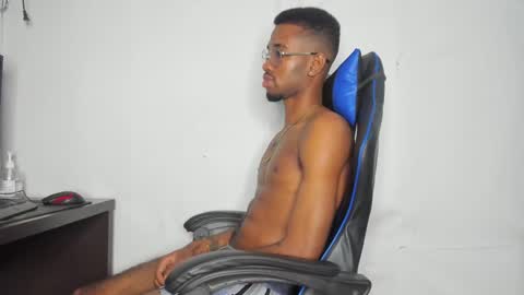 Snapshot of kofi_exotic_ chatting on 12-08-24, 02:18 kofi online show from 12-08-24, 02:18