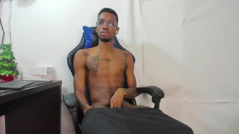 Snapshot of kofi_exotic_ chatting on 12-11-24, 03:24 kofi online show from 12-11-24, 03:24