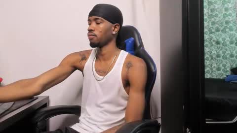 Snapshot of kofi_exotic_ chatting on 11-13-25, 03:00 kofi online show from 11-13-25, 03:00