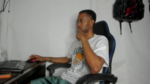 kofi online show from 05-11-26, 09:01