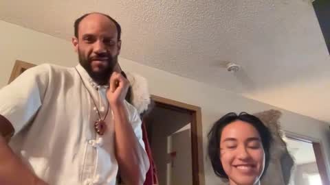 A Dick Ting online show from 05-03-26, 01:55