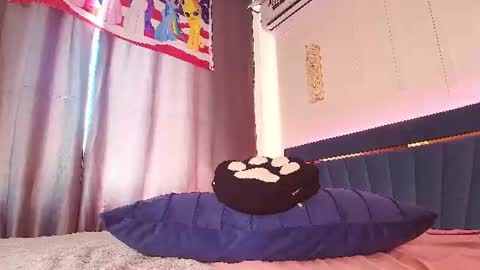 Snapshot of kok0mi_ chatting on 06-27-26, 05:34 Koko online show from 06-27-26, 05:34