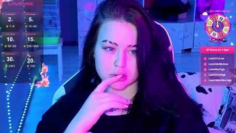 Mia online show from 12-16-24, 08:16