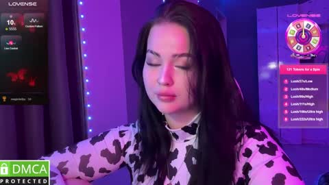 Mia online show from 01-16-25, 07:52