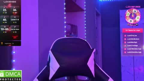 Mia online show from 02-19-25, 11:46