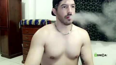 Snapshot of kolombianox chatting on 06-20-26, 07:00 kolombianox online show from 06-20-26, 07:00