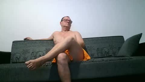 Snapshot of komputer123456789 chatting on 12-22-24, 10:04 Bogdan online show from 12-22-24, 10:04