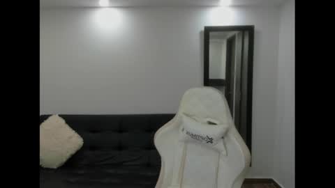 Julieta online show from 12-24-24, 03:05