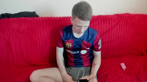 Snapshot of konnor_deviant chatting on 06-08-26, 09:42 konnor_deviant online show from 06-08-26, 09:42