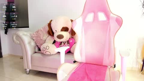 Snapshot of koralcruz chatting on 05-02-26, 01:05 Koral Cuz online show from 05-02-26, 01:05