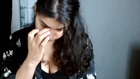 Snapshot of koranikky08 chatting on 05-30-26, 06:10 Karoll online show from 05-30-26, 06:10