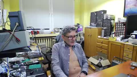 Snapshot of korek24hot chatting on 01-08-25, 04:11 Korek online show from 01-08-25, 04:11