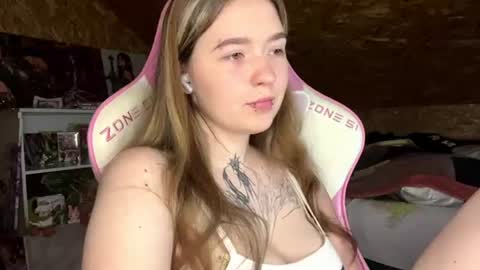 Snapshot of korialmas chatting on 07-14-26, 06:24 Nova online show from 07-14-26, 06:24