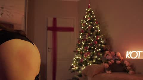 Kottyaa cb FOLLOWING  online show from 12-26-24, 08:42