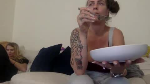 koyoteej online show from 02-26-25, 07:38