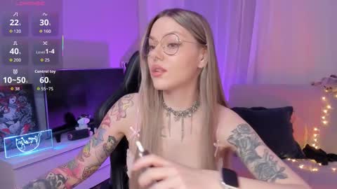 Jess online show from 10-10-25, 05:23