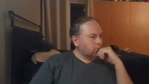 kp_101 online show from 10-19-25, 03:07