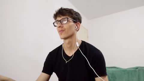 Facu online show from 03-08-25, 12:09