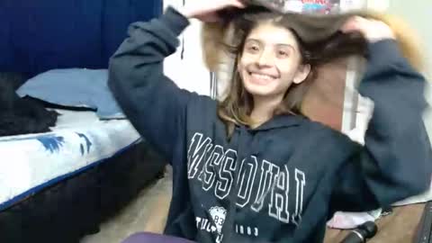 kratos_and_afrodita online show from 04-19-26, 08:24