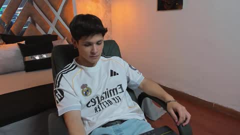 Snapshot of kraven_lust chatting on 09-19-25, 03:08 Kraven online show from 09-19-25, 03:08