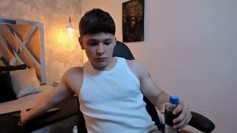 Snapshot of kraven_lust chatting on 06-17-26, 03:09 Kraven online show from 06-17-26, 03:09