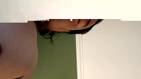 Snapshot of kriscalles260328 chatting on 11-21-25, 09:30 kriscalles260328 online show from 11-21-25, 09:30