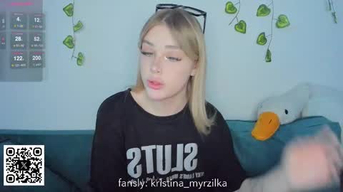 Snapshot of krisi_myrr chatting on 04-19-26, 11:20 Kristina3 online show from 04-19-26, 11:20