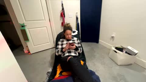 Snapshot of krisnona chatting on 12-07-24, 05:48 krisnona online show from 12-07-24, 05:48