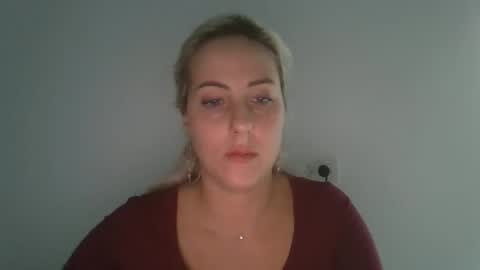 Snapshot of kriss_grace chatting on 10-10-25, 02:27 Grace online show from 10-10-25, 02:27