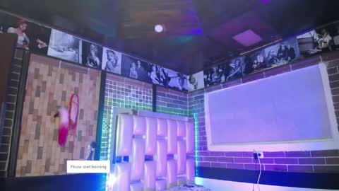 kriss_sweetboobs online show from 04-12-26, 11:26