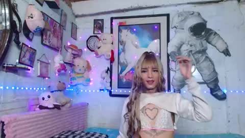 krisstal703358 online show from 03-05-26, 05:03