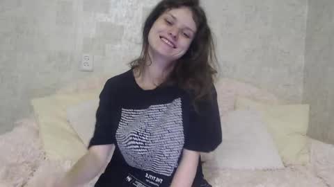 Snapshot of krissvoss chatting on 09-16-25, 07:26 krissvoss online show from 09-16-25, 07:26