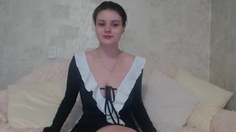 Snapshot of krissvoss chatting on 11-03-25, 12:17 krissvoss online show from 11-03-25, 12:17