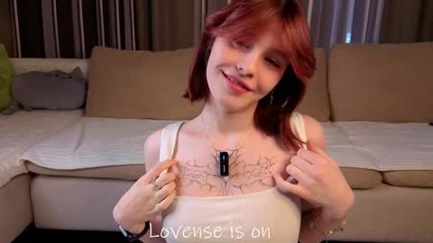 Sarah online show from 03-25-26, 01:11