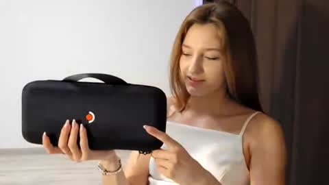 Snapshot of kristandaty chatting on 02-13-26, 10:22 kristandaty online show from 02-13-26, 10:22