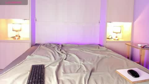 kristelgray online show from 03-03-25, 06:01