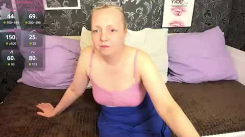 Snapshot of kristi_sin chatting on 07-18-26, 11:36 Kristy online show from 07-18-26, 11:36