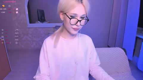 kristialsoopp online show from 04-13-26, 10:04